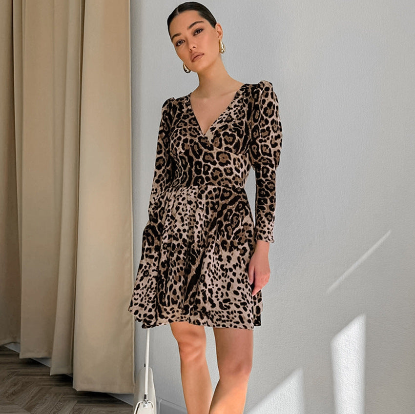 V-neck slim fit dress long sleeved