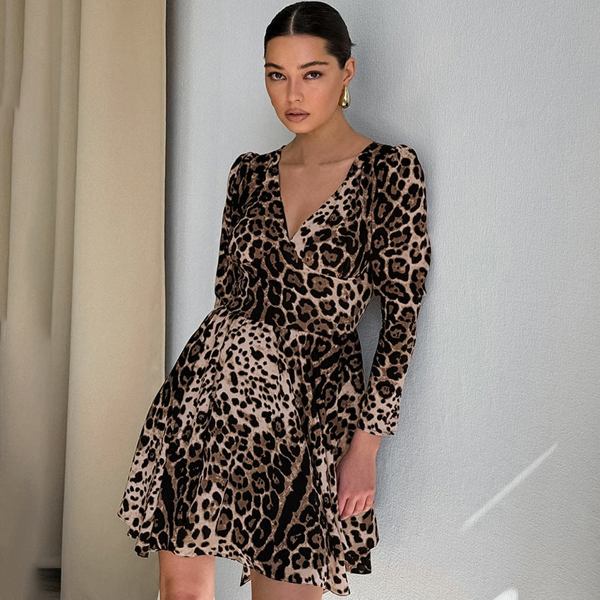 V-neck slim fit dress long sleeved