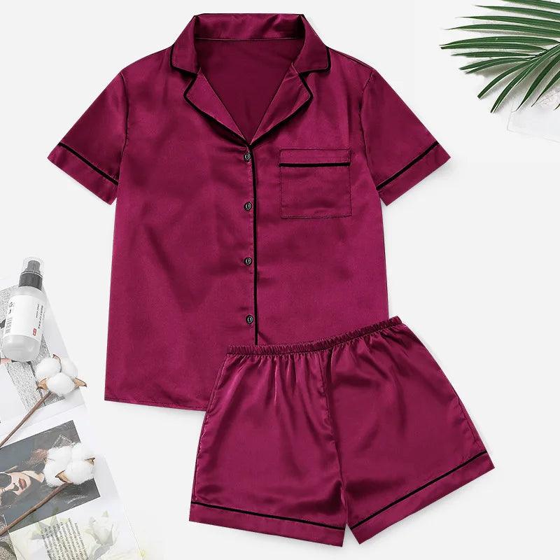 طقم بيجامات ساتان نسائي