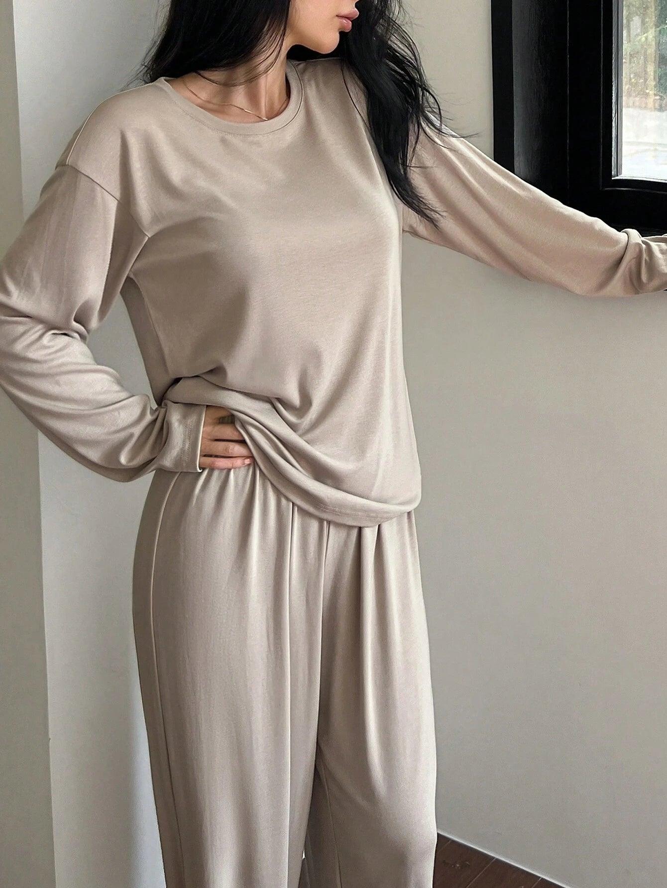 DAZY Women's Solid Color Round Neck Dolman Sleeve Top and Pants Casual Lounge Set