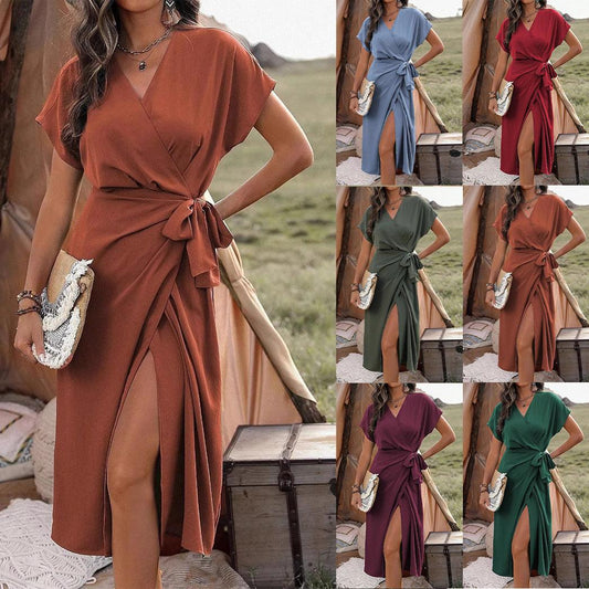 فستان نسائي بلون واحد بتصميم ملفوف ومُصمم حسب الطلب من Commuting Fashion